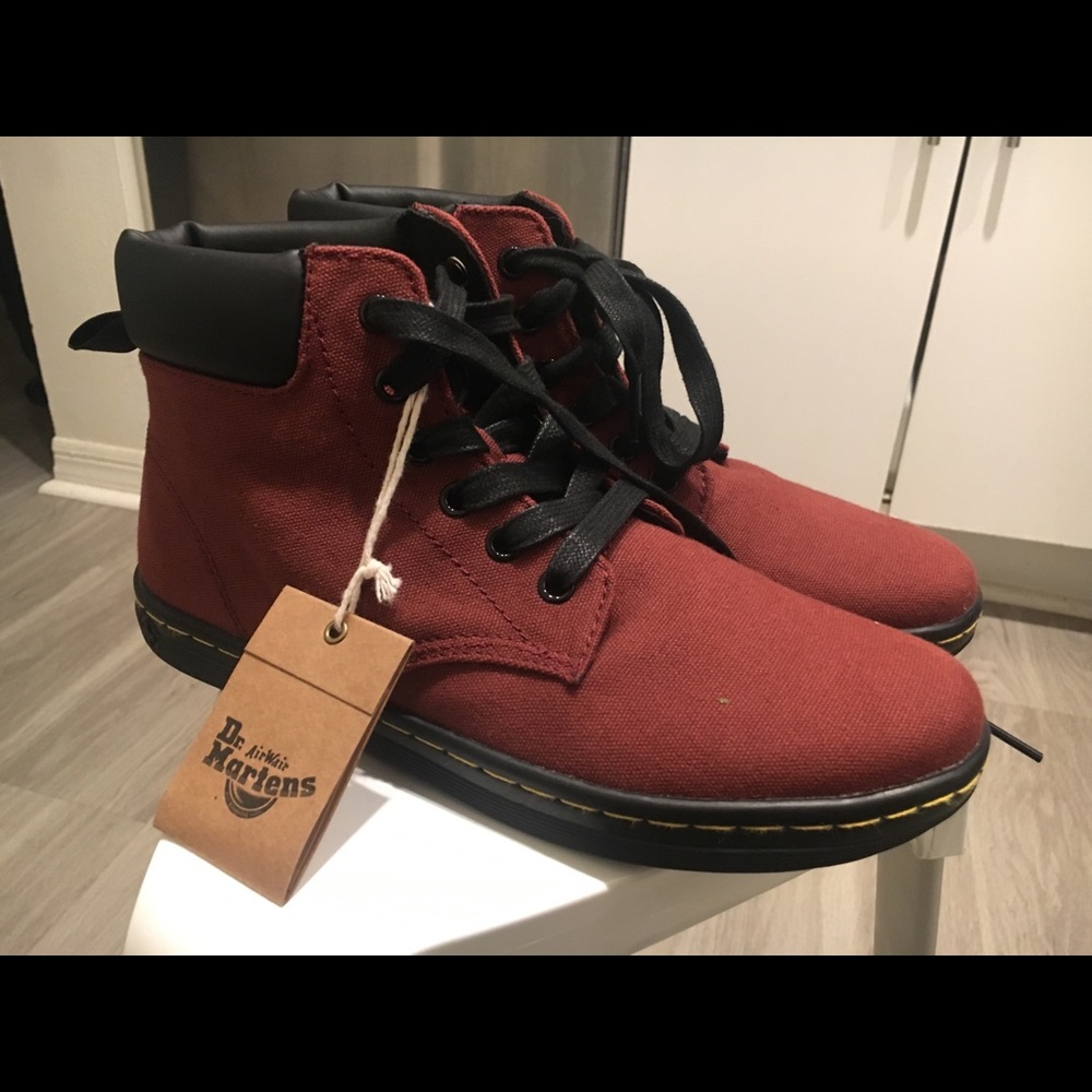 Dr Martens canvas shore ditch boots- Women’s sz 8